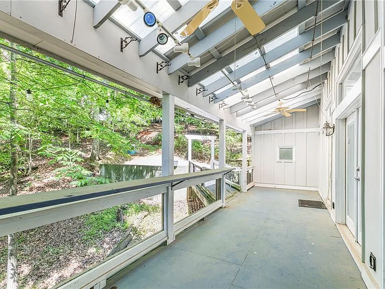 6567 Tahiti Way — Photo 29