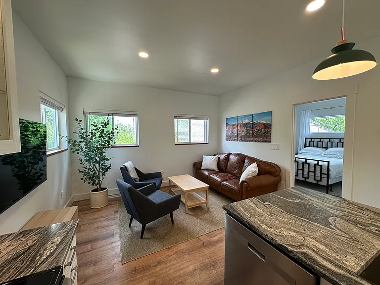 110 Cheyenne Blvd — Photo 9