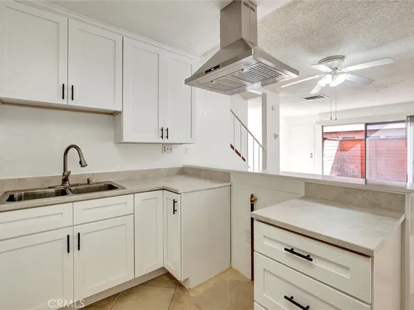 7033 Stewart And Gray Rd Unit 24, Downey, CA 90241