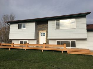 303 1st St, Lyman, WY 82937