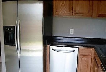 2nd image of 813 Madison Ct