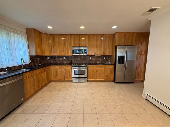2nd image of 2465 2nd St #1