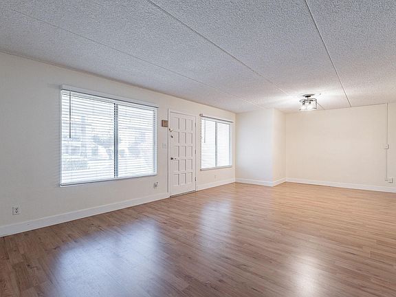 5th image of 240 S Old Litchfield Rd Unit 105
