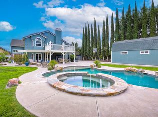 5205 Triple Crown Dr, Bonsall, CA 92003