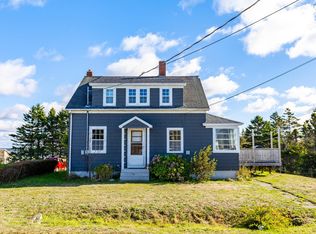 41 School St, Clarks Harbour, NS B0W1P0