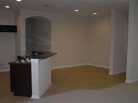 5th image of 12641 Chenwood Ave