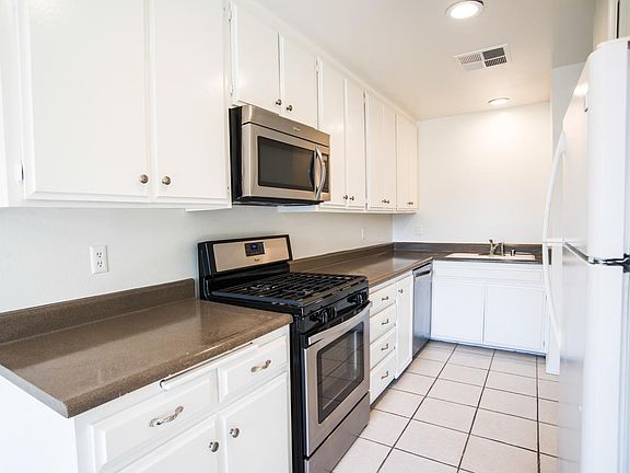 4th image of 4311 Colfax Ave