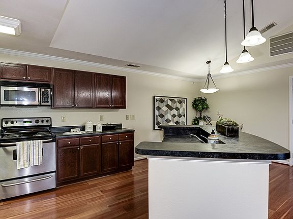 2nd image of 7351 Yountville Dr #7331-302