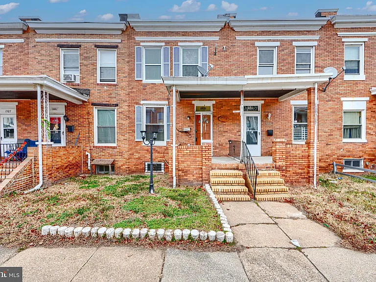 1931 Griffis Ave — Photo 1