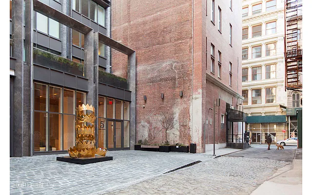 Rented by Douglas Elliman | media 35