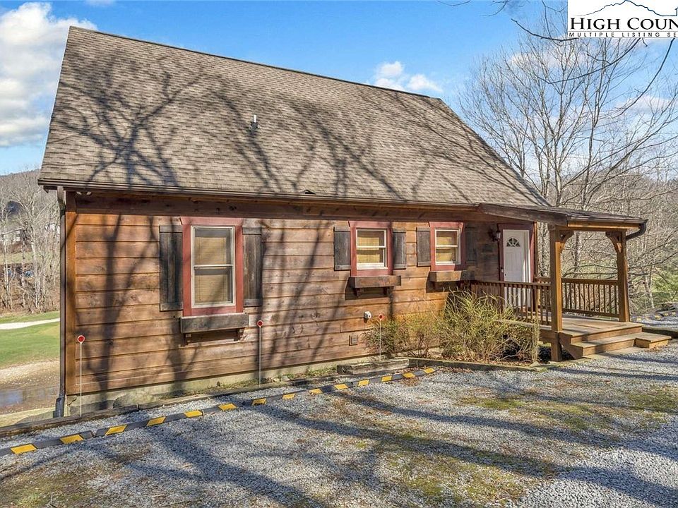 1st image of 216 Blue Spruce Trail