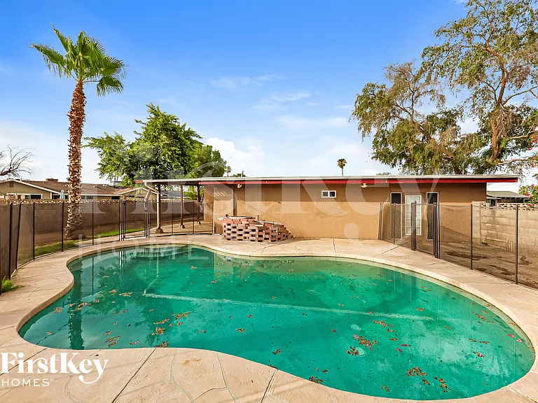 2028 W Schell Dr — Photo 18