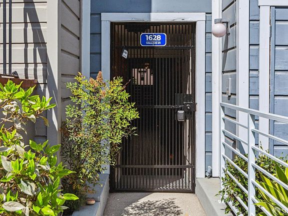 4th image of 1628 Vallejo St APT 1
