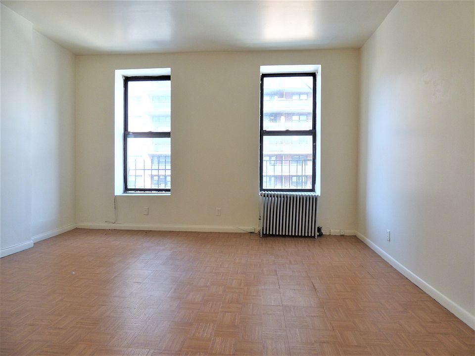 1st image of 1574 2nd Ave APT 4S