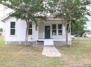 311 W Huntington St, Beeville, TX 78102