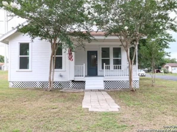 311 W Huntington, Beeville 78102