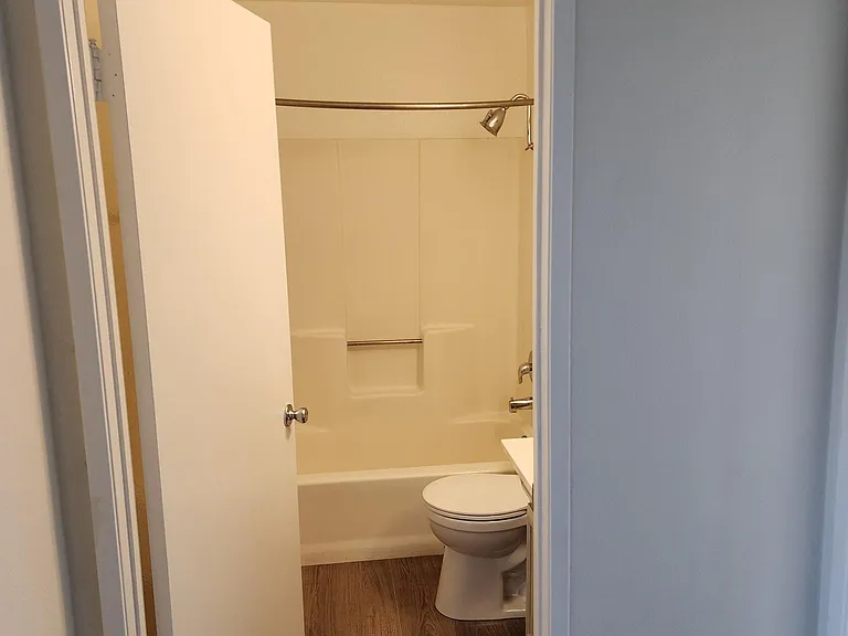 4353 Howard Ave — Photo 20