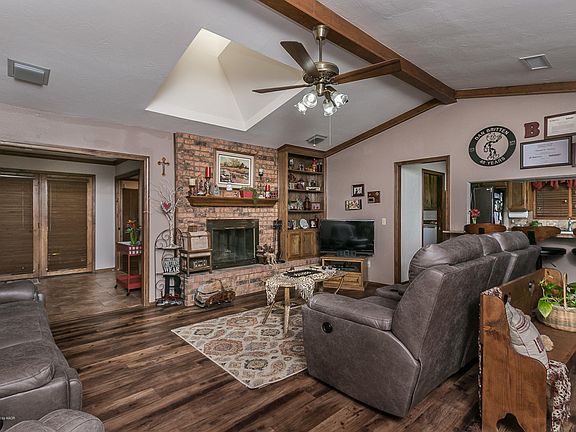 4th image of 7132 Birkshire Dr