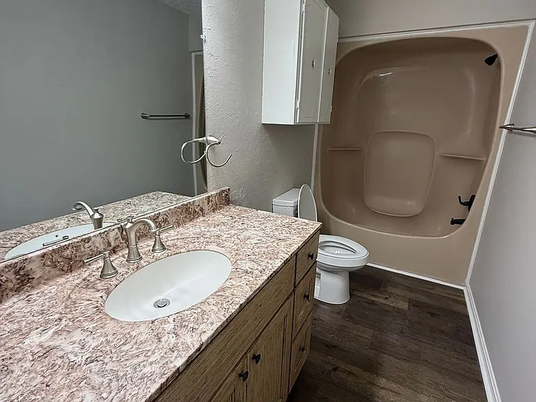 114 Payne Springs Rd — Photo 11