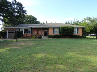 Rt 2 Box 399, Comanche, OK 73529