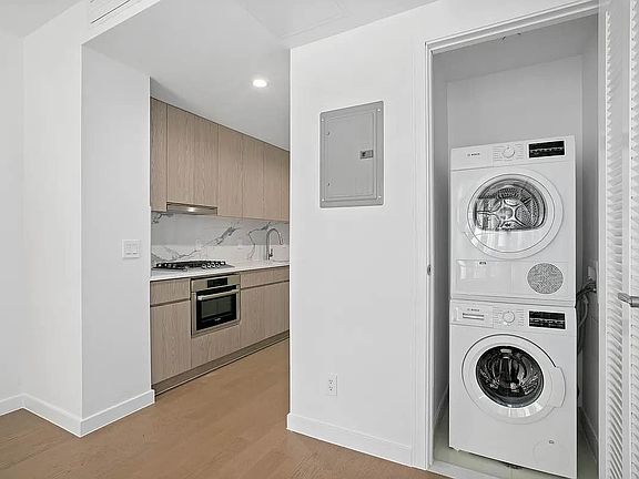 4th image of 37-26 32nd St #4D