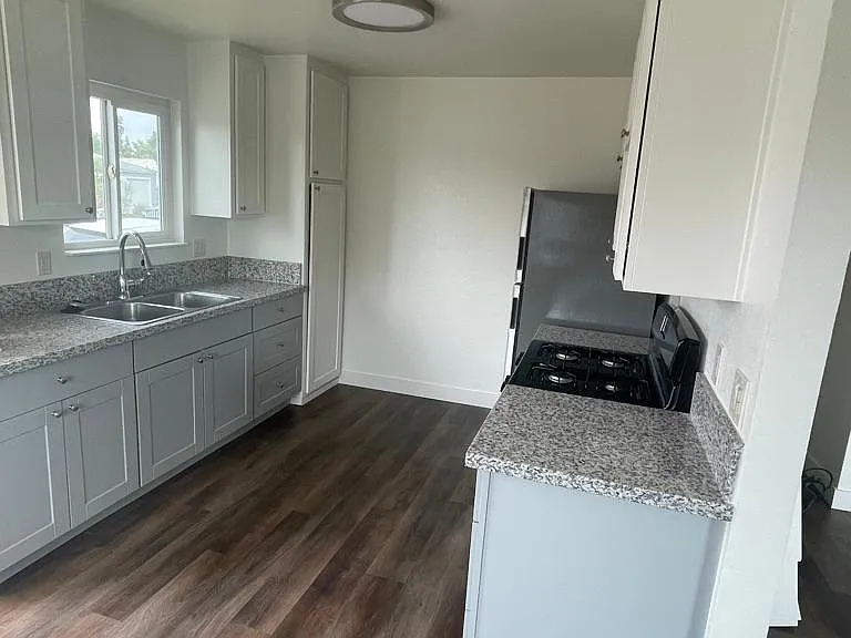 4158 Pepper Dr — Photo 10