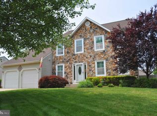 9 Liat Dr, Eastampton, NJ 08060