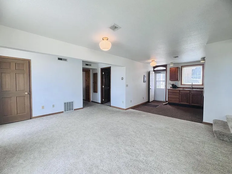 219 Vawter St #A — Photo 7