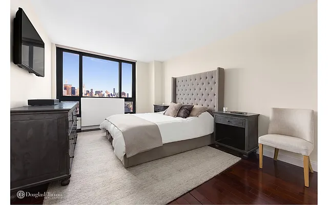 Rented by Douglas Elliman | media 34