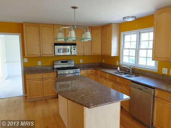 2nd image of 116 Brush Everard Ct