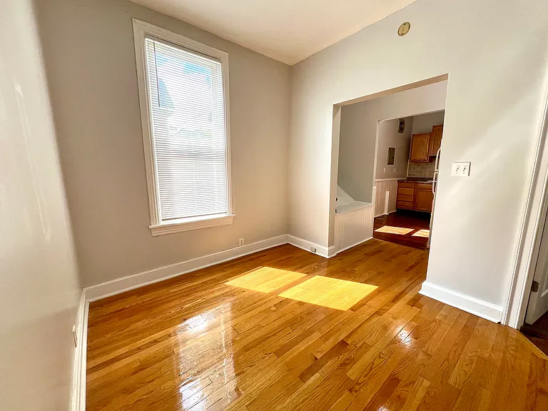 2106 Brookwood St #1 — Photo 5