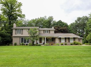 2672 Birch Harbor Ln, West Bloomfield, MI 48324