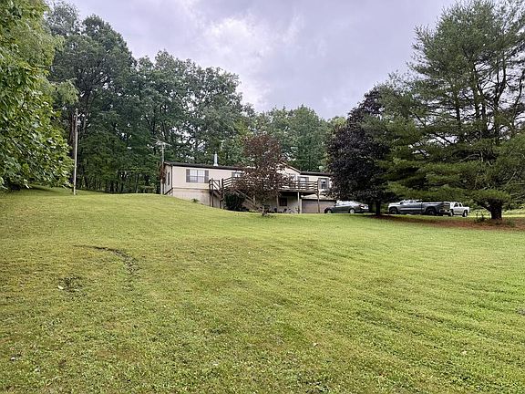 2nd image of 1082 True Hollow Rd