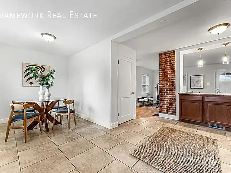 3150 N Fillmore St — Photo 14