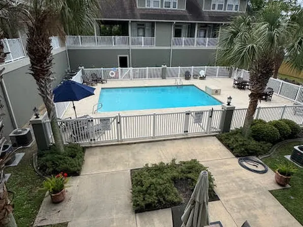 922 Porter Ave APT 205, Ocean Springs, MS 39564