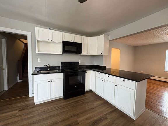 2nd image of 54 Dalton St #22