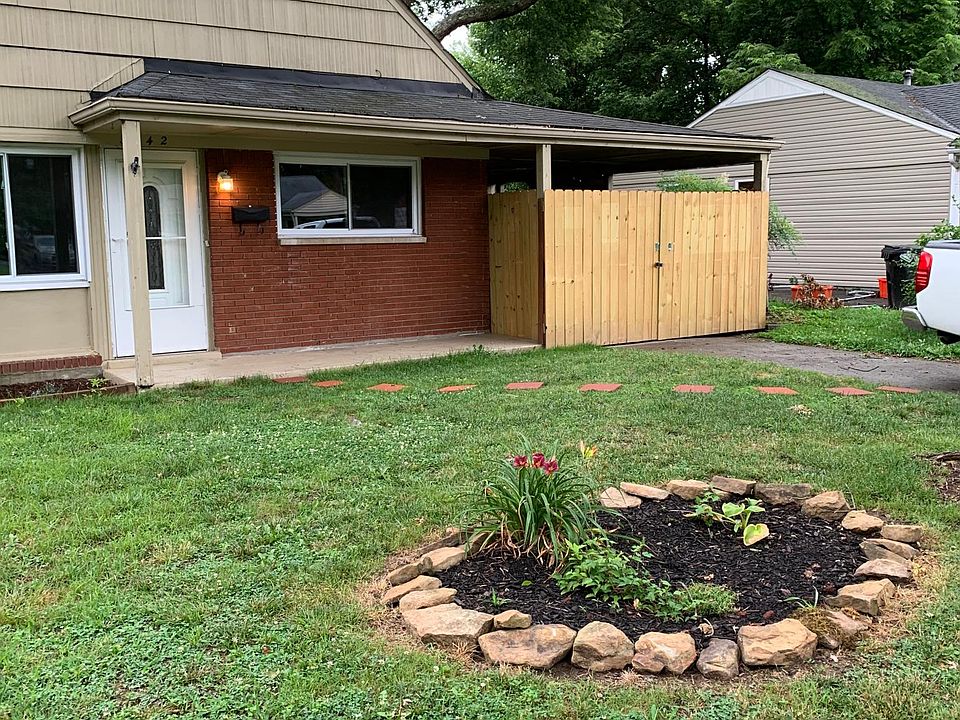 2nd image of 3142 Doreen Way