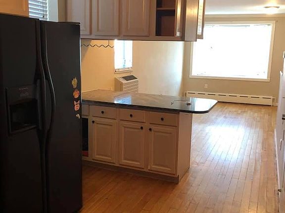3rd image of 6737 79th St #1