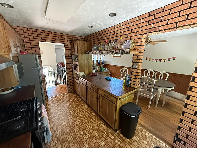 27 Flower Dr — Photo 6