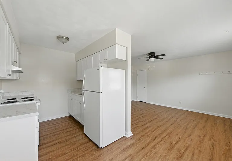 711 Easy St #2 — Photo 5