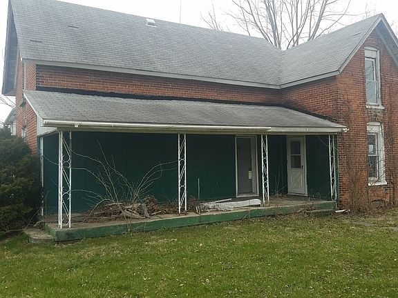 4th image of 602 E Mill St