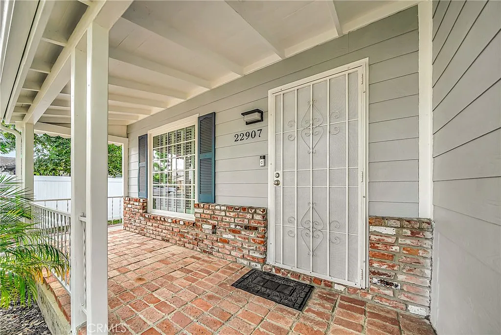 2 bed, 1232 sqft, $5,750 — Photo 4