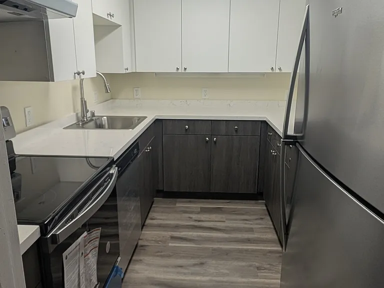 The Mayfield — Photo 18
