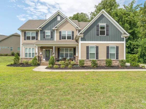 121 Shinnville Ridge Ln, Mooresville, NC 28115