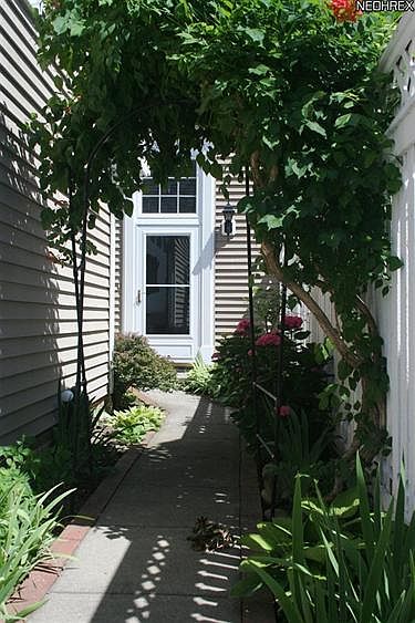 1st image of 19750 Lake Rd #303C