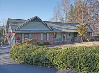 173 Kalmia Terrace Ct, HENDERSONVILLE, NC 28739