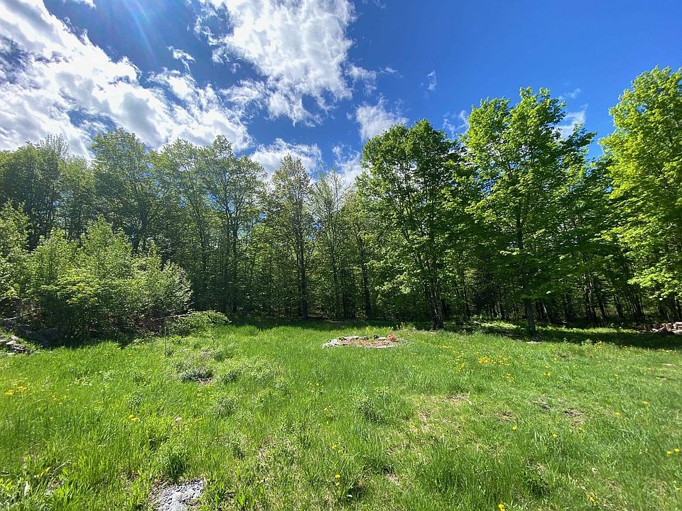 1st image of 264 Moose Mountain Dr