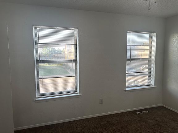 2nd image of 3006 W Sycamore Cir