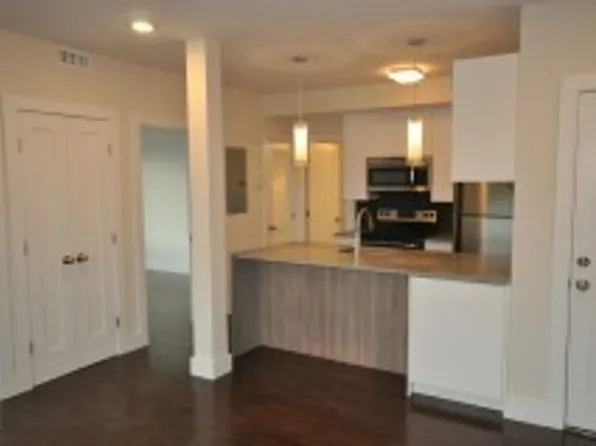 659 Massachusetts Ave, Boston, MA