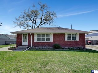 3715 N 70th St, Lincoln, NE 68507
